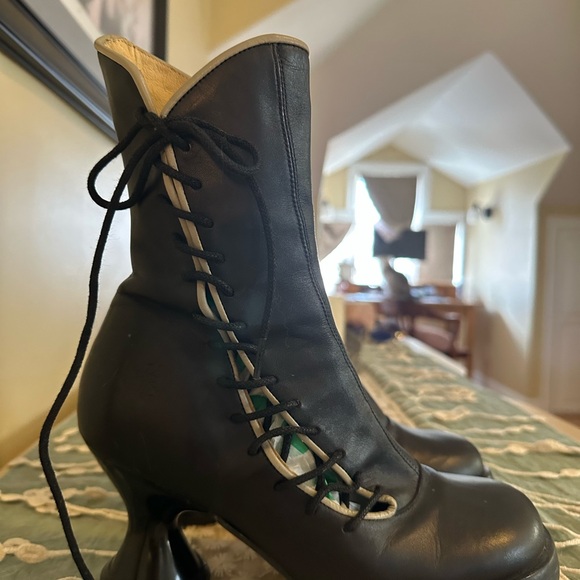 Fluevog Mini Lover boots!! - Picture 3 of 5